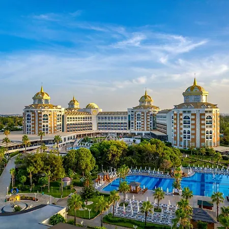 Delphin Be Grand Resort